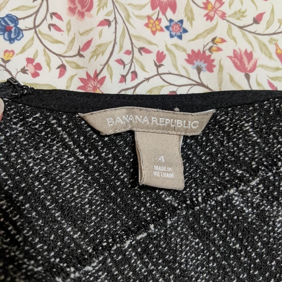 Grey Knit Fitted Short Dress - Picture 8 of 8